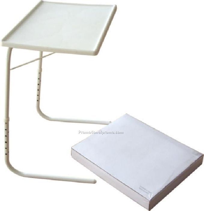 Folding table