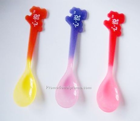 Color Changing Spoon