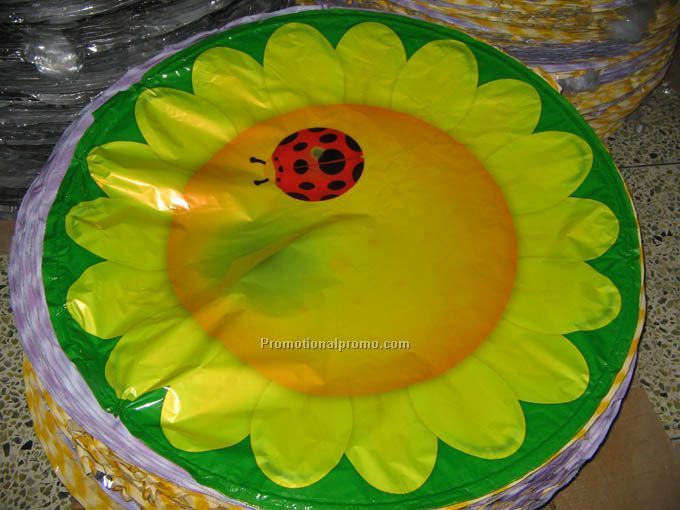 Inflatable flying disk