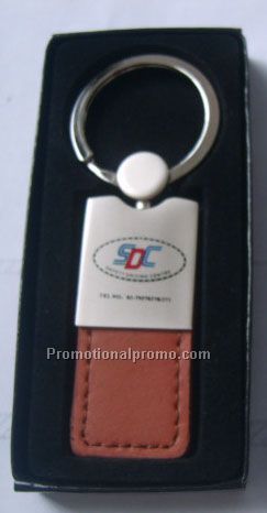 Zinc alloy metal keychain